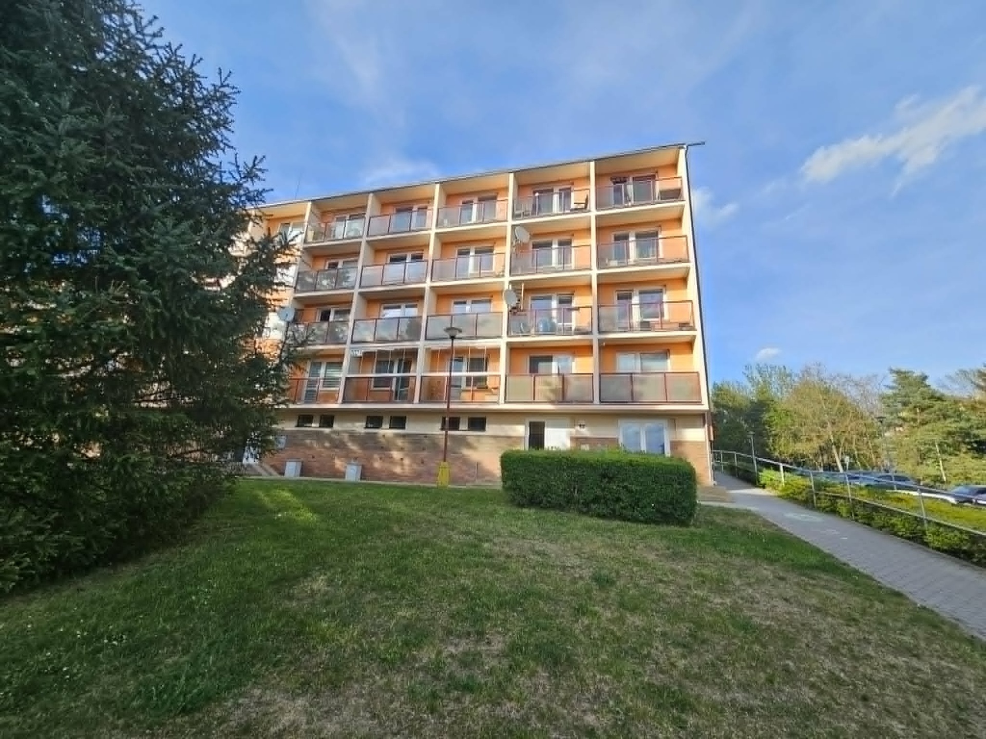 Pronájem prostorného bytu 2+1, 61 m², Blansko – ulice Absolonova